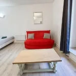 Apartment Avec Terrasse Au Coeur D'aurillac