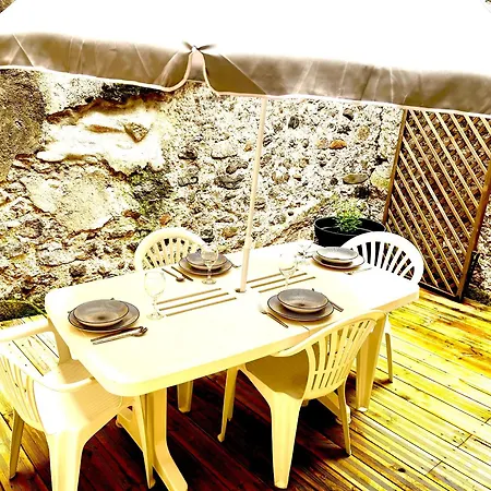 Avec Terrasse Au Coeur D'aurillac אורילק