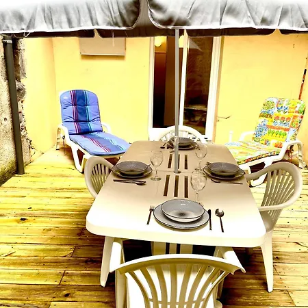 Avec Terrasse Au Coeur D'aurillac * Aurillac