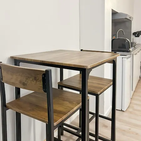 Apartment Avec Terrasse Au Coeur D'aurillac Aurillac